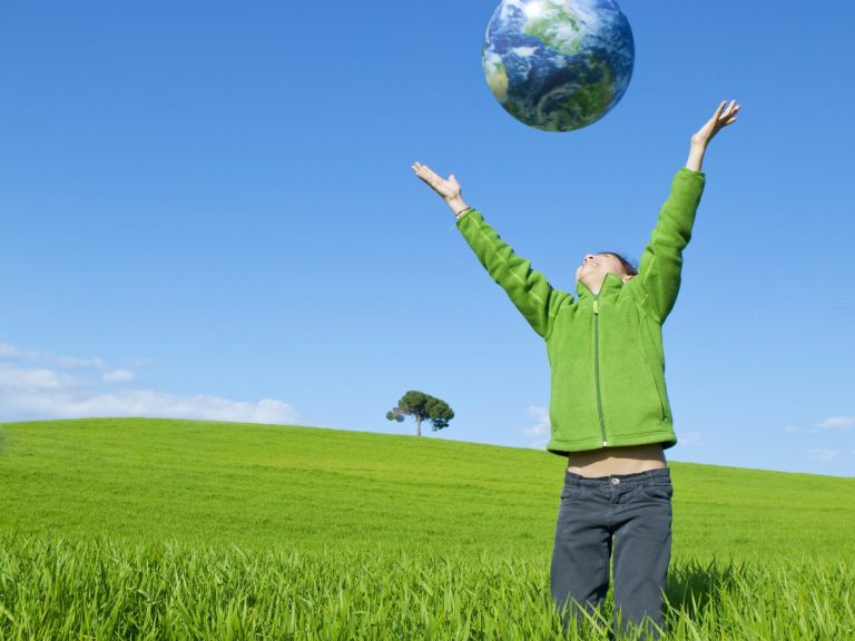 Child free with the world in their hands